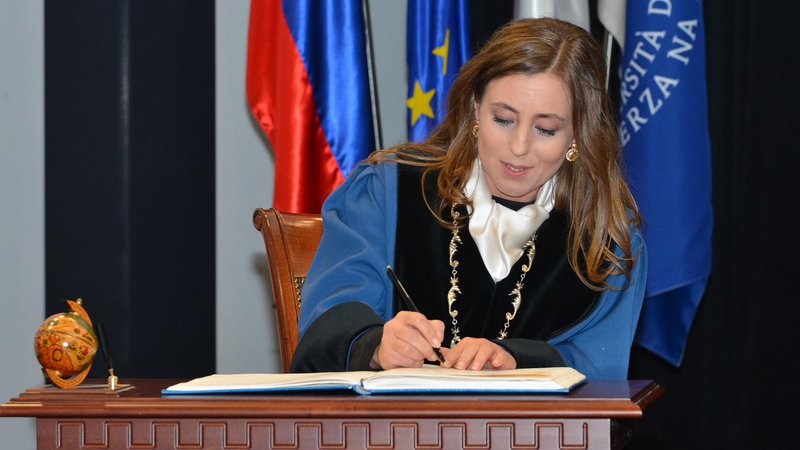 Fotografija: Prof. dr. Klavdija Kutnar je prevzela dolžnosti rektorice Univerze na Primorskem. FOTO: Alen Ježovnik/UP