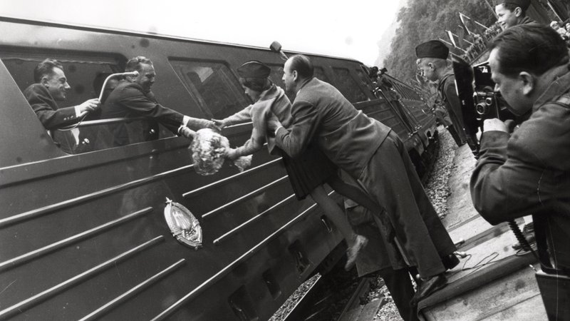 Fotografija: Tito je z modrim vlakom prepotoval več kot 600.000 kilometrov po domovini in tujini. Fotodokumentacija Dela