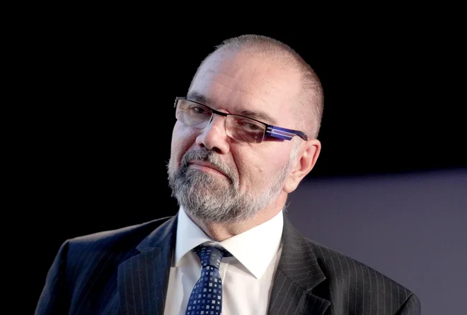 Vojmir Urlep je v politiko vstopil kot nekdanji nmenedžer. Skoraj dvajset let je služboval na najvišjem položaju predsednika uprave Kemofarmacije in Leka. FOTO: Roman Šipić/Delo