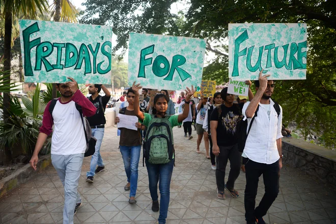 Okoljski aktivisti, ki so se zbrali v Mumbaju. FOTO: Punit Paranjpe/AFP