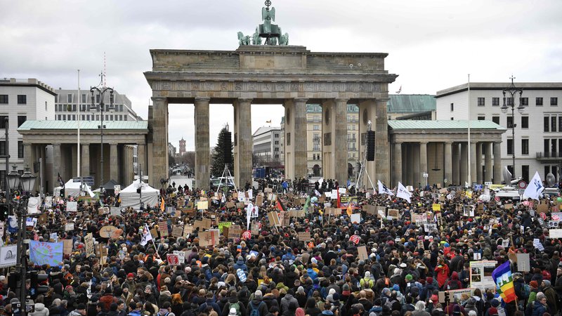 Fotografija: V Berlinu na podnebnem protestu pričakujejo 50.000 protestnikov. FOTO: John Macdougall/AFP