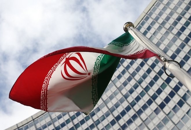 Postopno iransko opuščanje obveznosti v okviru jedrskega dogovora diplomatov in analitikov za zdaj ne skrbi toliko, vsaj dokler to Iran počne transparentno. FOTO: Heinz-Peter Bader/Reuters