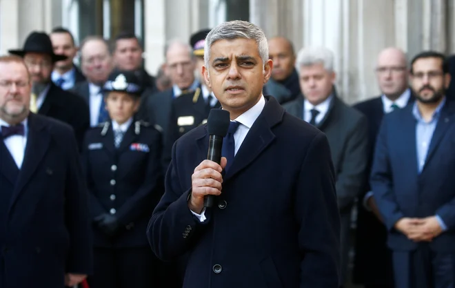 Khan na današnji žalni slovesnosti za žrtve zadnjega terorističnega napada v Londonu. FOTO: Reuters