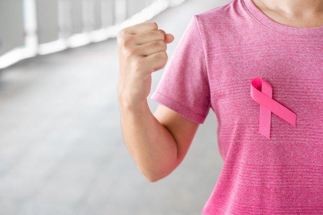 Za rakom dojke v Sloveniji vsako leto zboli 1300 ljudi, v Evropi bolezen diagnosticirajo 500.000 ženskam. FOTO: Shutterstock