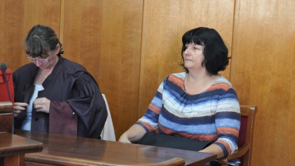Fotografija: Tatjano Petek (na desni) je zastopala odvetnica Vesna Zakeršnik, SB Murska Sobota pa odvetniška pisarna Mira Senice. Foto: Oste Bakal/Slovenske novice