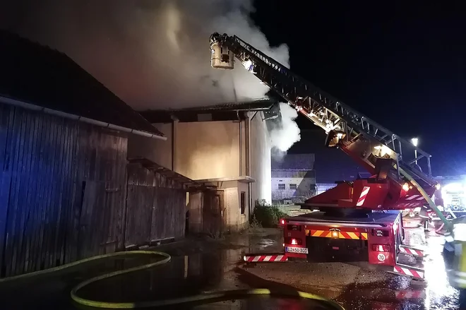 Dobra opremljenost in veliko znanja so nuja za kočevske gasilce. FOTO: Igor Kalinič