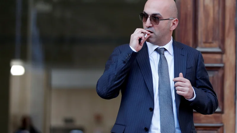 Fotografija: Yorgen Fenech (na fotografiji) je na sodišču povedal, da ga je nekdanji vodja premierovega kabineta Keith Schembri ves čas obveščal o preiskavi. FOTO: Yara Nardi/Reuters