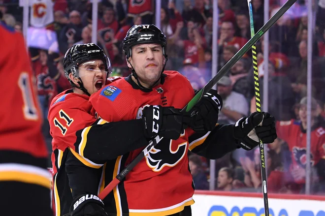 Za kanadsko ekipo je v dresi št. 17 zadel Milan Lucic. FOTO: Candice Ward Usa Today Sports