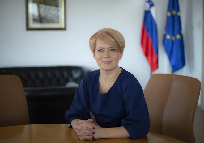 Pivčeva je trenutno bolniško odsotna. FOTO: Jože Suhadolnik/Delo