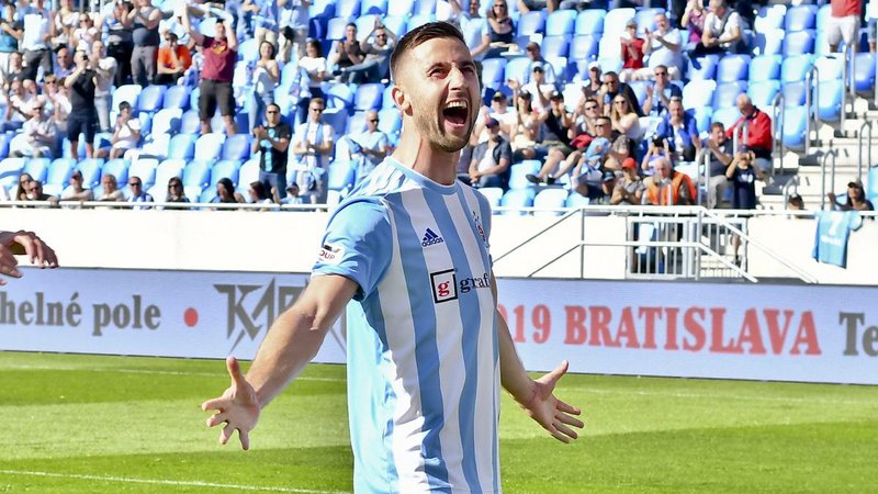 Fotografija: Napadalec Andraž Šporar kotira v tej sezoni pri 19 golih in štirih podajah za gol. FOTO: Slovan Bratislava