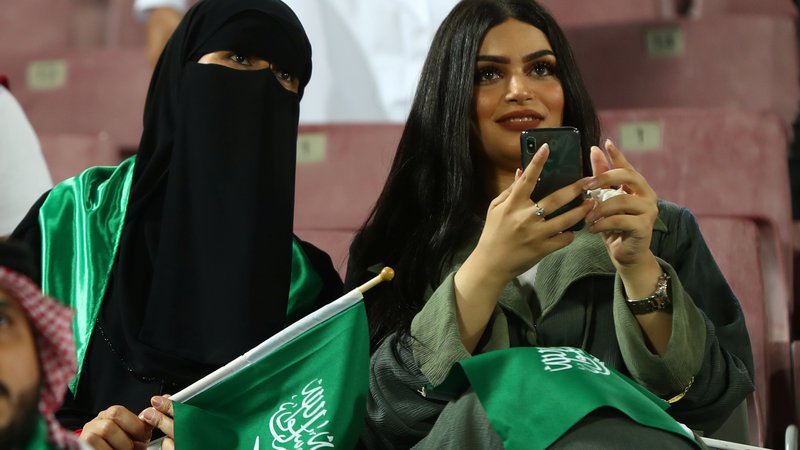 Fotografija: Pred kratkim je Savdska Arabija začela izdajati turistične vizume in se tako odprla obiskovalcem iz tujine. FOTO: Ibraheem Al Omari/Reuters
 