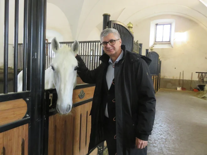 Matej Oset se je razšel s prejšnjim vodstvom lipiške kobilarne, ki je letos dvignilo veliko prahu zaradi očitkov o pomanjkljivem ravnanju s konji.<br />
Foto Nataša Čepar