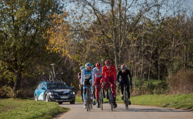 Kolesarji ekipe svetovne serije Israel Cycling Academy v Istri. FOTO: KL-Photo