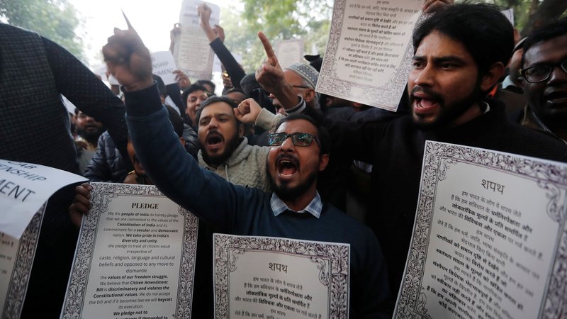 Fotografija: Državljanstvo odslej za pripadnike »preganjanih manjšin«. FOTO: Adnan Abidi/Reuters