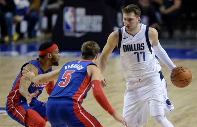 Luka Dončić je bil neustavljiv tudi za igralce Detroita. FOTO: Usa Today Sports