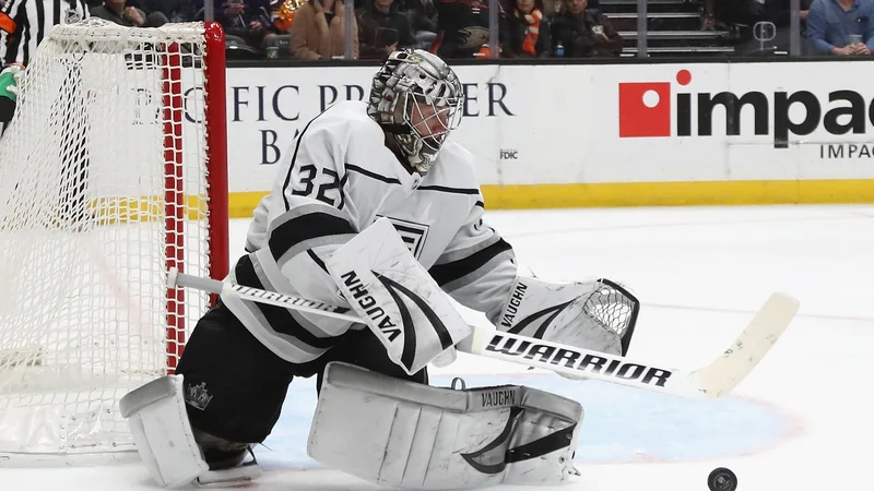 Fotografija: Jonathan Quick je znova blestel v vratih Los Angelesa. FOTO: AFP