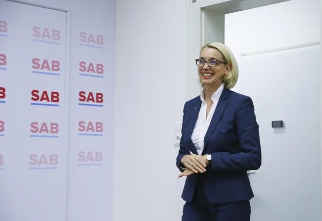 <br />
S pridobitvijo slovenskega državljanstva je <strong>Angelika Mlinar</strong> bliže vodenju Službe vlade za razvoj in evropsko kohezijsko politiko.