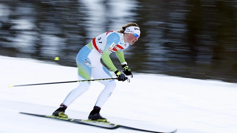 Fotografija: Anamarija Lampič je bila presenečena nad razpletom tekme na 10 km. FOTO: Matej Družnik/Delo