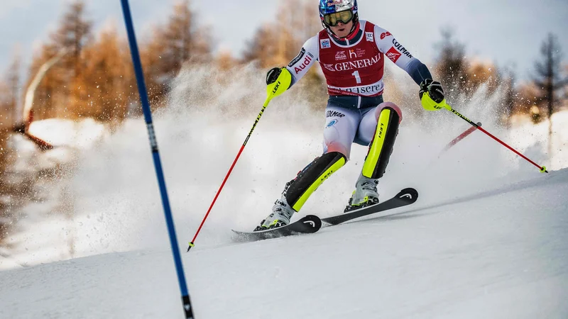 Fotografija: Alexis Pinturault je zanesljivo dobil slalom v Val d'Iseru. FOTO: AFP