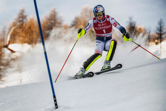 Alexis Pinturault je zanesljivo dobil slalom v Val d&#39;Iseru. FOTO: AFP