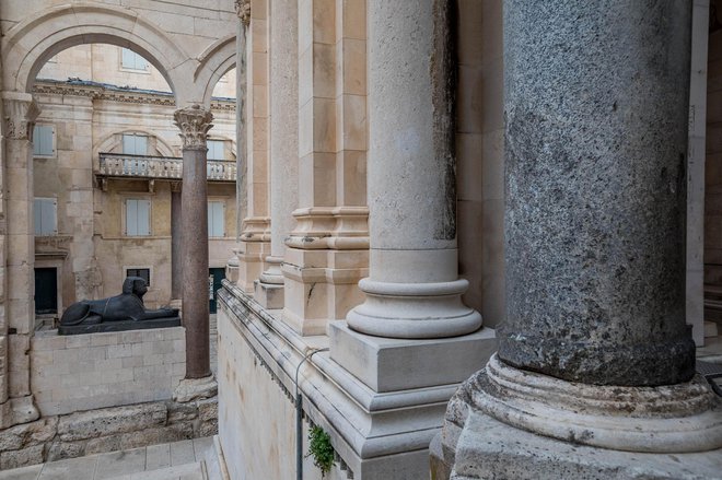 Dioklecijanovo palačo v Splitu krasijo prave egipčanske sfinge. FOTO: Getty Images/iStockphoto