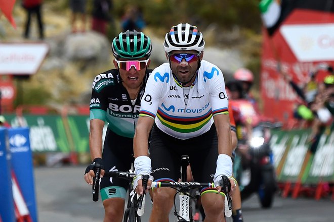 Med Slovnca se je na zmagovalnem odru »vrinil« le svetovni prvak Alejandro Valverde. FOTO: AFP