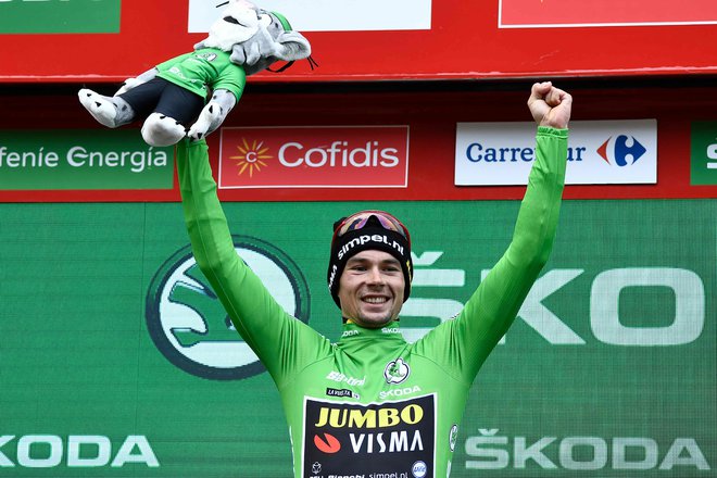 Primož Roglič bo bržkone odnesel tudi zeleno majico najboljšega po etapnih uvrstitvah. FOTO: AFP