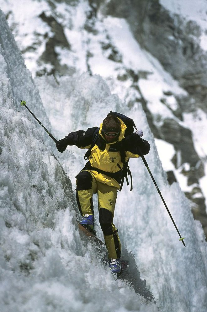 Bil je prvi človek, ki je smučal z vrha Everesta. FOTO: Urban Golob