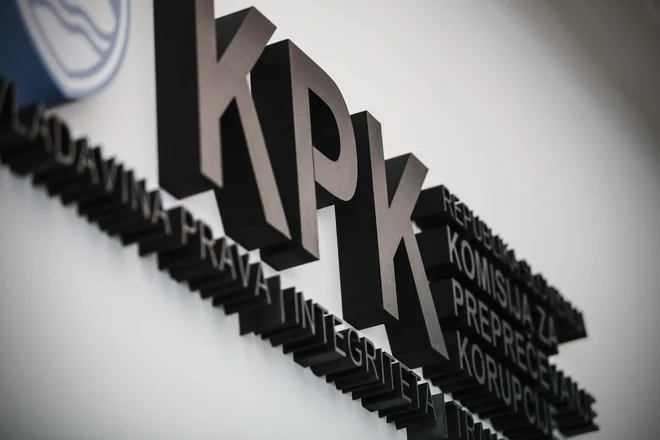 KPK je z objavo podatkov nezakonito posegel v ustavno pravico nekdanje ministrice do varstva osebnih podatkov. FOTO: Uroš Hočevar
