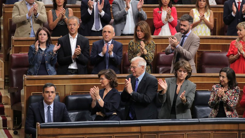Fotografija: Španski poslanci in senatorji »bodo (zopet) brez dela«. FOTO: Sergio Perez/Reuters