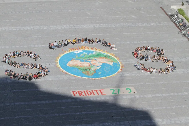 Vabilo Mladih za podnebno pravičnost. FOTO: Greenpeace