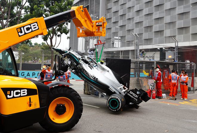 Valtteri Bottas je razbil svoj dirkalnik. FOTO: Reuters