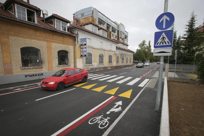 Prenovljena Parmova ulica -1. del. FOTO: Jože Suhadolnik