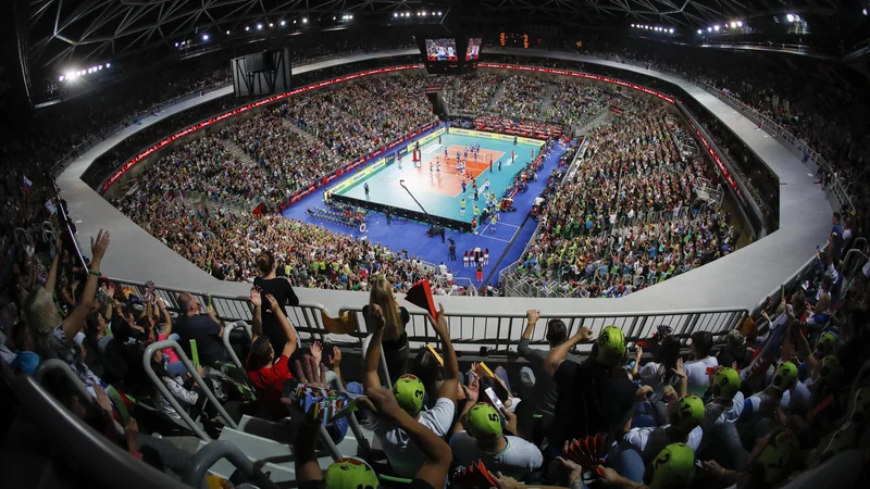 Fotografija: Arena Stožice med četrtfinalno tekmo Rusija - Slovenija.Foto Uroš Hočevar