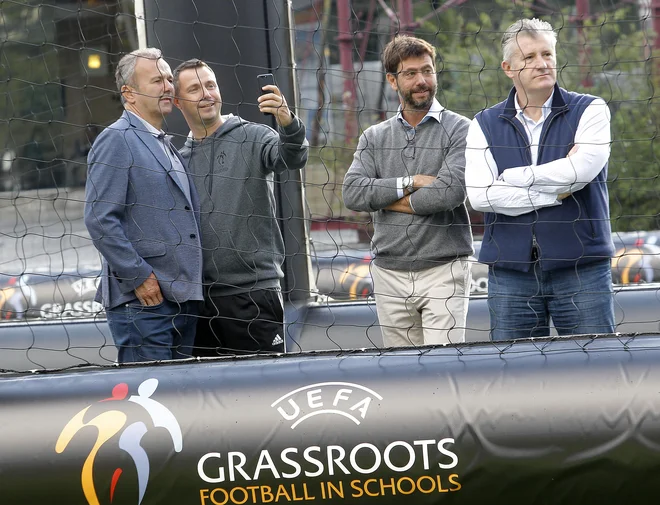 Uefin festival je pritegnil v Ljubljano tudi Dejana Savičevića (levo), Andreo Agnellija (v sredini) in Davorja Šukerja (desno). FOTO: Mavric Pivk