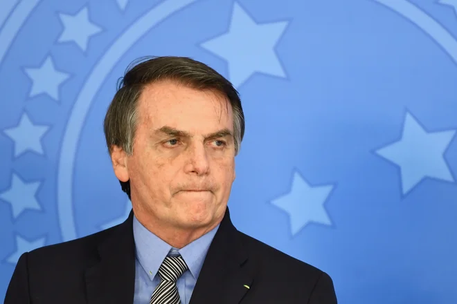 Brazilski predsednik Jair Bolsonaro buri duhove. Foto AFP
