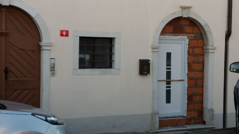 Fotografija: Nova vrata na ulici Agrarne reforme v Kopru.