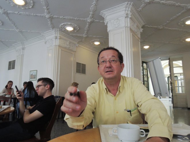 Profesor na Srednjeevropski univerzi v Budimpešti Zoltán Illés. Foto: Boris Čibej