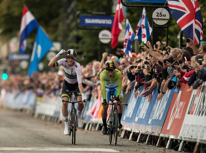 Zmagovalec Dennis in Roglič. Foto: AFP