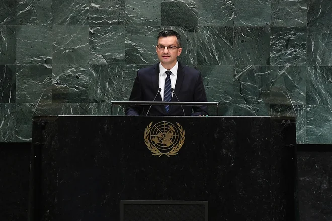 &raquo;Spoštovanje mednarodnih zavez in izvajanje mednarodnih sodnih odločitev sta temeljnega pomena,&laquo; je v ne najbolj polni dvorani Organizacije združenijh narodov danes izjavil Marjan Šarec. FOTO: Tamino Petelinšek/STA