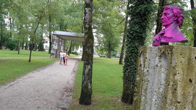 Kulturi ponovno le drobtinice. FOTO: Špela Ankele/Delo