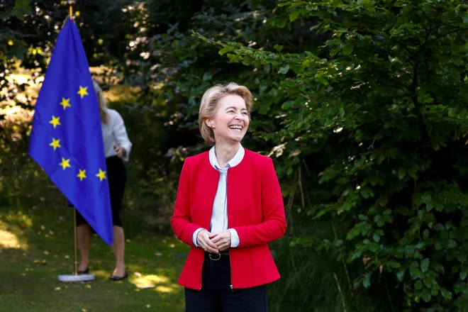 Bo Ursula von der Leyen zahtevala od Budimpešte in Bukarešte, naj predlagata nova kandidata? FOTO: François Lenoir/Reuters