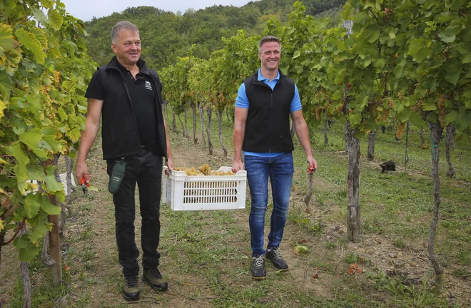 Ralf Schumaher in Silvan Peršolja nadgrajujeta poslovno sodelovanje. FOTO: Jože Suhadolnik/Delo
