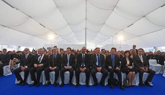 Slovesnost ob položitvi temeljnega kamna za novo tovarno spomladi 2017. FOTO: Tadej Regent