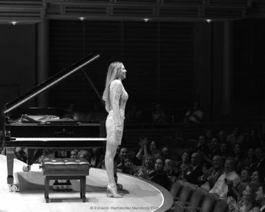 Lola Astanova je nova zvezda klasične glasbe. FOTO: Eduardo Hernandez