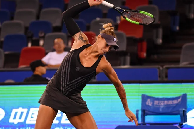 Polona Hercog se je v Pekingu več kot dve uri upirala favorizirani Nizozemki Kiki Bertens. FOTO: AFP