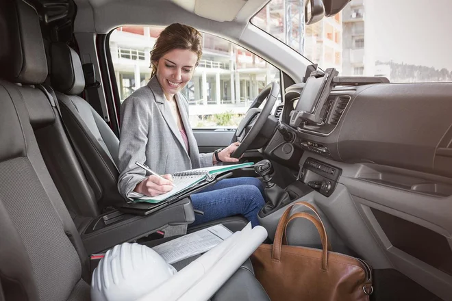 Vaše vozilo lahko postane tudi pisarna. FOTO: Citroen