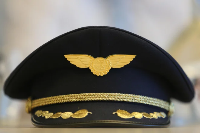 &raquo;Iščemo službe. Tudi v tujini se ne cedita med in mleko, a drugega nam ne ostane,&laquo; pravi pilot Marko Kastelic. Foto Tomi Lombar/Delo