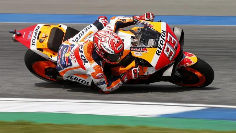 Fotografija: Marc Marquez si lahko ta konec tedna na Tajskem že zagotovi naslov svetovnega prvaka. FOTO: Reuters