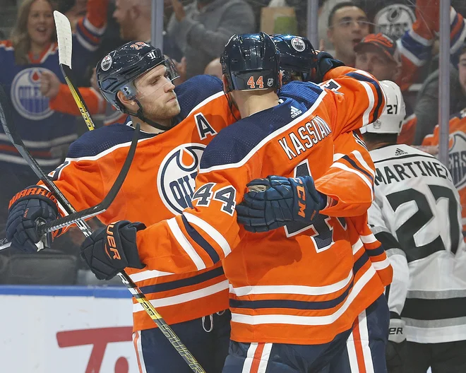 Los Angeles Kings je sezono 2019/20 odprl na gostovanju v Kanadi in se že po slabi minute igre znašel v zaostanku, ko je zadel<strong> </strong>Connor McDavid, ki je do konca tekme zbral še tri asistence. FOTO: Perry Nelson/Usa Today Sports